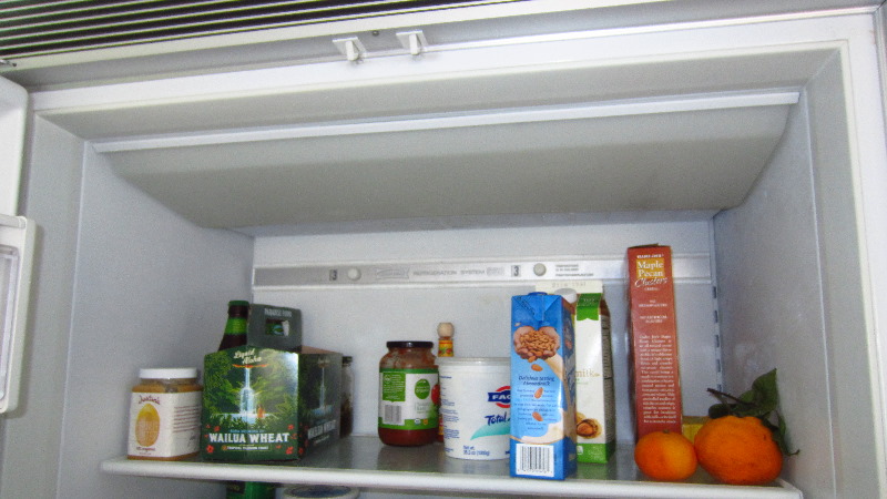 Sub-Zero-Refrigerator-Light-Bulbs-Replacement-Guide-002