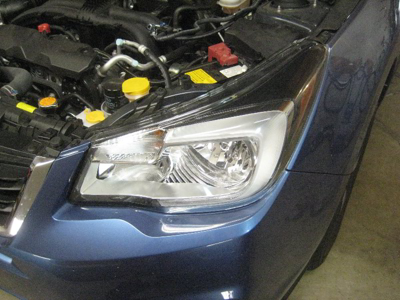 SubaruForesterHeadlightBulbsReplacementGuide001