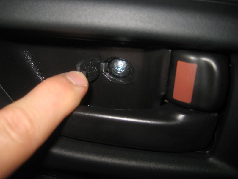 Subaru-Forester-Interior-Door-Panel-Removal-Guide-004