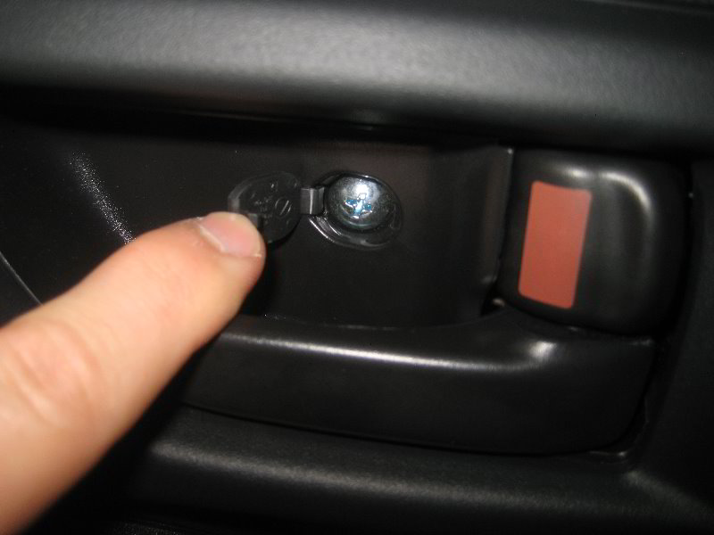 Subaru-Forester-Interior-Door-Panel-Removal-Guide-004
