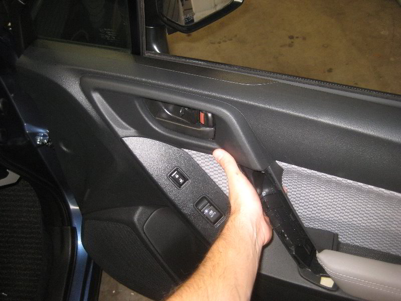 Subaru-Forester-Interior-Door-Panel-Removal-Guide-019