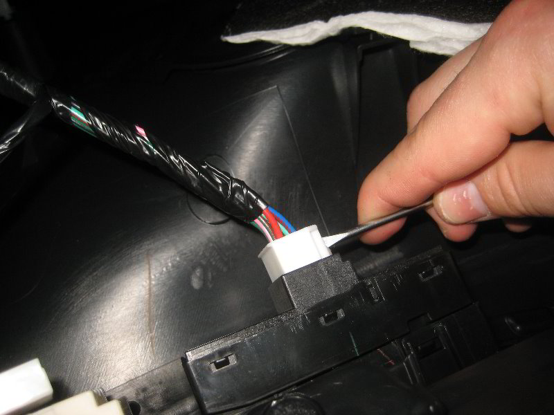 Subaru-Forester-Interior-Door-Panel-Removal-Guide-029