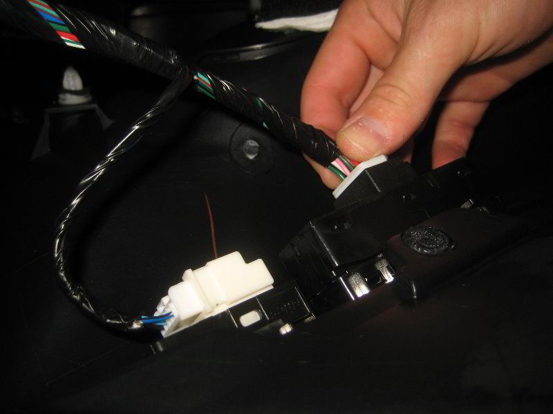 Subaru-Forester-Interior-Door-Panel-Removal-Guide-050