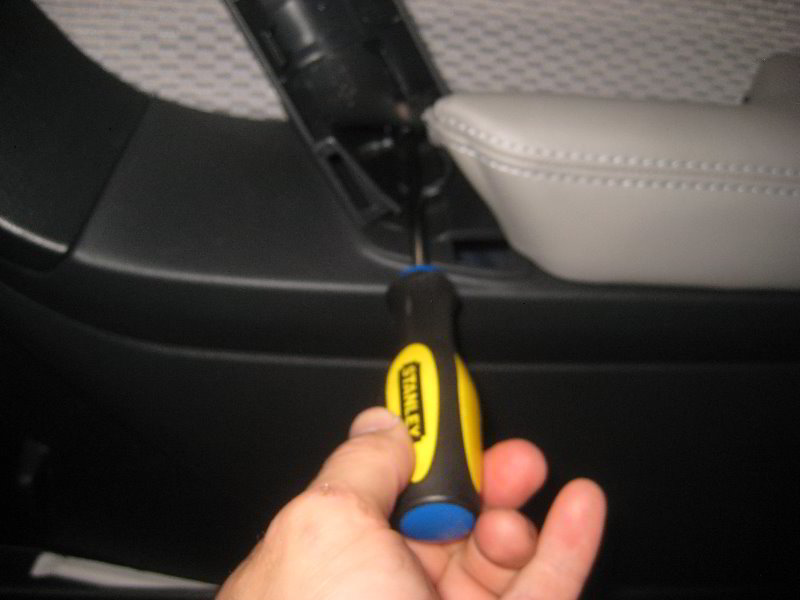 Subaru-Forester-Interior-Door-Panel-Removal-Guide-055