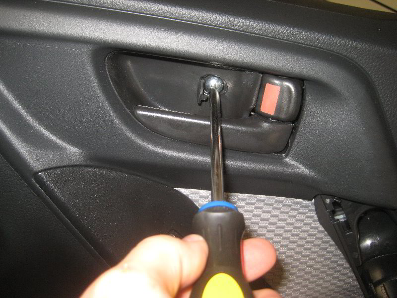Subaru-Forester-Interior-Door-Panel-Removal-Guide-058