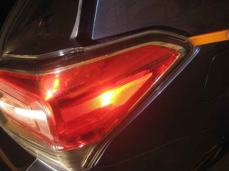 Subaru-Forester-Tail-Light-Bulbs-Replacement-Guide-006