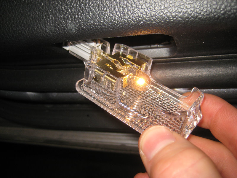 Subaru-Outback-Door-Panel-Courtesy-Step-Light-Bulb-Replacement-Guide-003