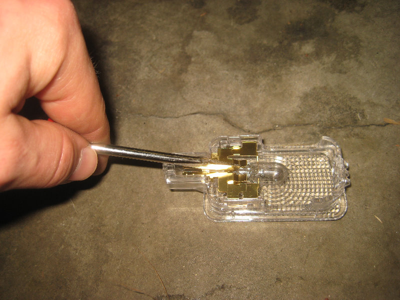 Subaru-Outback-Door-Panel-Courtesy-Step-Light-Bulb-Replacement-Guide-005