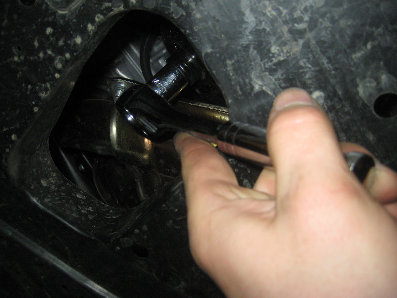 Subaru-Outback-Engine-Oil-Change-Filter-Replacement-Guide-008