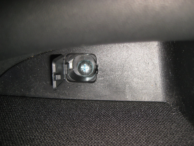 Subaru-Outback-Interior-Door-Panel-Removal-Speaker-Upgrade-Guide-006