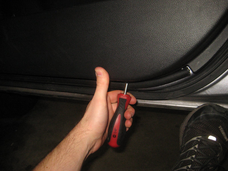 Subaru-Outback-Interior-Door-Panel-Removal-Speaker-Upgrade-Guide-012