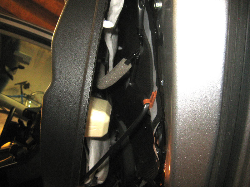Subaru-Outback-Interior-Door-Panel-Removal-Speaker-Upgrade-Guide-013