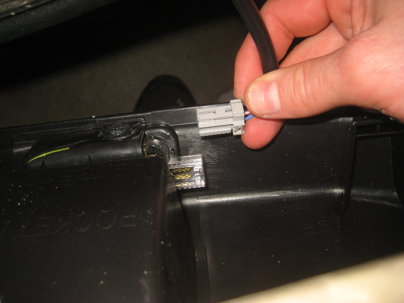 Subaru-Outback-Interior-Door-Panel-Removal-Speaker-Upgrade-Guide-023