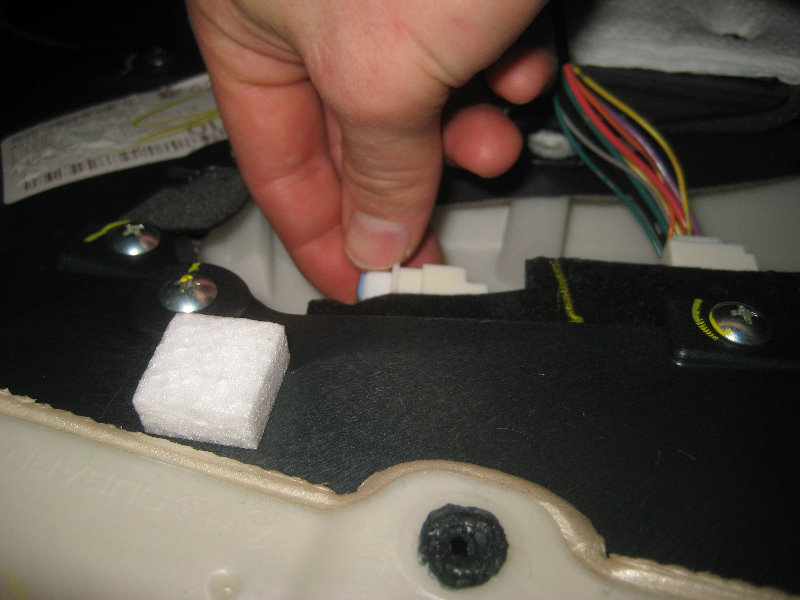 Subaru-Outback-Interior-Door-Panel-Removal-Speaker-Upgrade-Guide-036