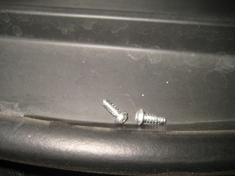 Subaru-Outback-MAF-Sensor-Cleaning-Replacement-Guide-007