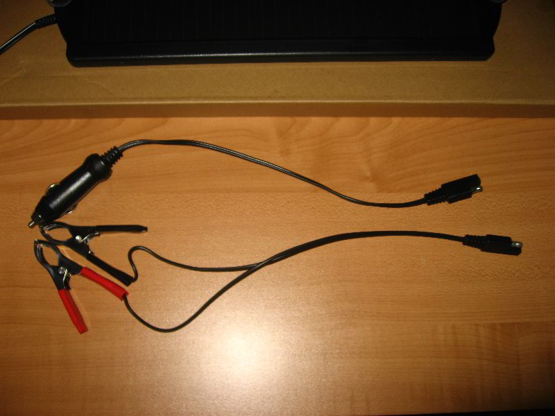 Sunforce-50012-Solar-Car-Battery-Maintainer-Review-008