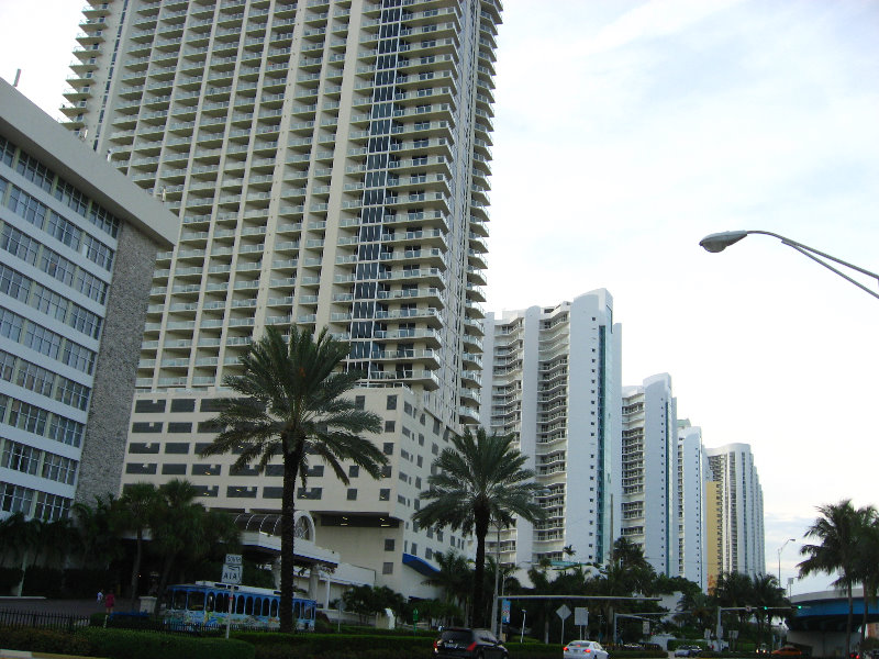 Sunny-Isles-Beach-Northeast-Miami-Dade-County-Florida-002