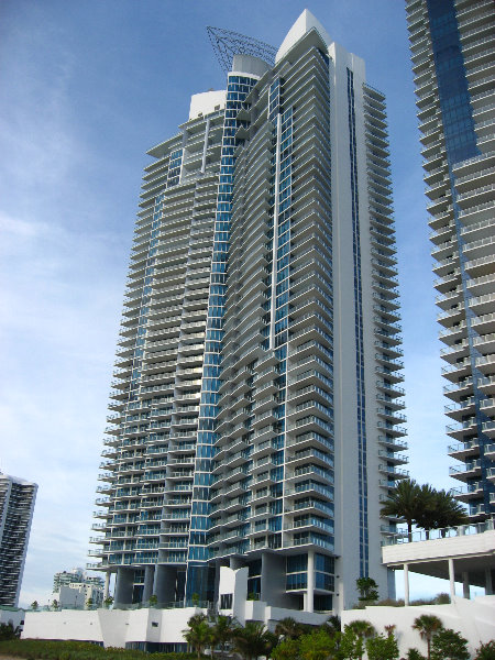 Sunny-Isles-Beach-Northeast-Miami-Dade-County-Florida-019
