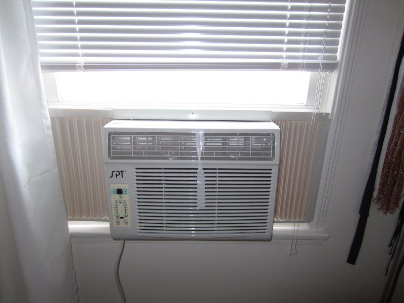 Sunpentown-SPT-WA-1211S-Window-AC-Unit-Review-035