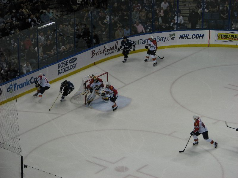 Tampa-Bay-Lightning-Bolts-Vs-Florida-Panthers-St-Pete-Times-Forum-009
