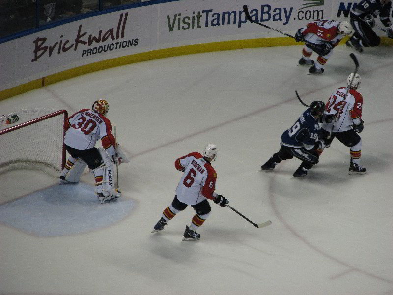 Tampa-Bay-Lightning-Bolts-Vs-Florida-Panthers-St-Pete-Times-Forum-026