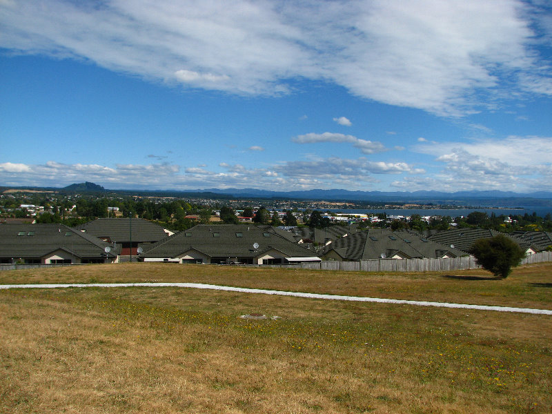 Taupo-Town-Waikato-Region-North-Island-New-Zealand-003
