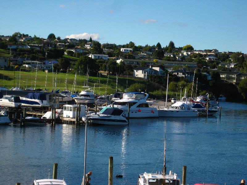 Taupo-Town-Waikato-Region-North-Island-New-Zealand-047