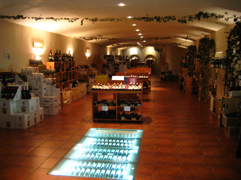 Taupo-Town-Waikato-Region-North-Island-New-Zealand-054