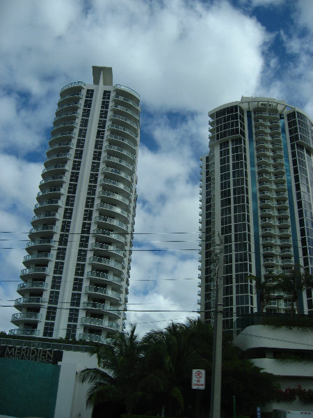 Pinnacle-Condos-Sunny-Isles-Beach-FL-002