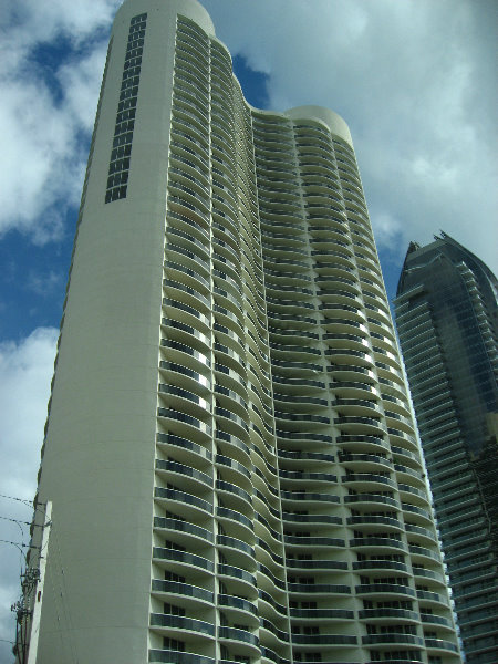 Pinnacle-Condos-Sunny-Isles-Beach-FL-017