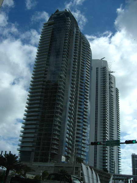 Pinnacle-Condos-Sunny-Isles-Beach-FL-019