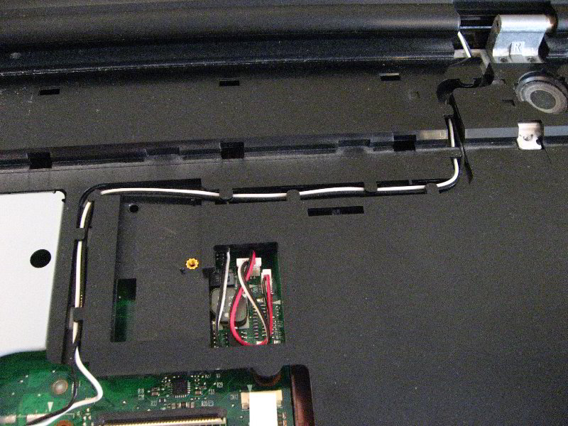 Toshiba-A105-Laptop-Disassembly-Guide-040