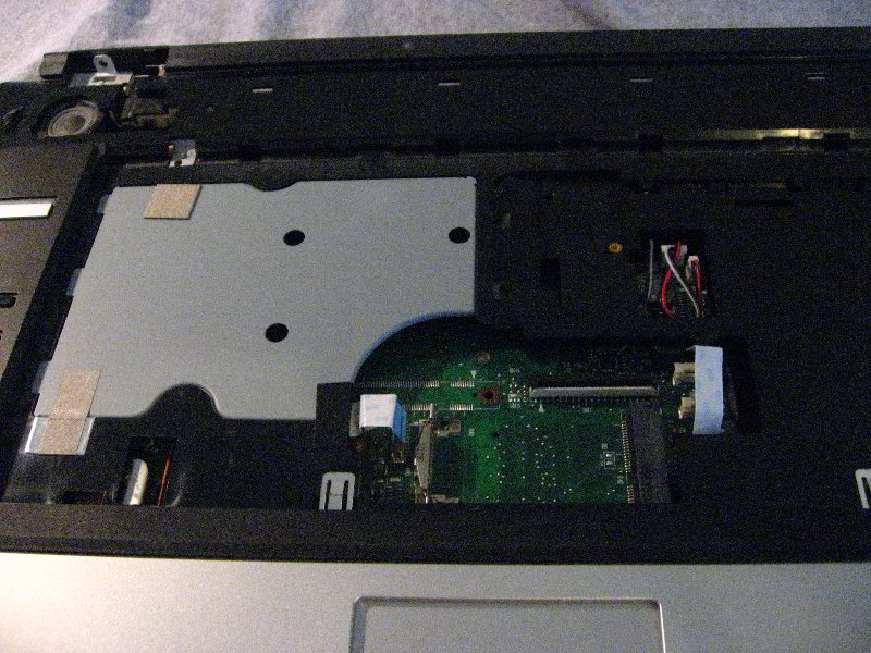 Toshiba-A105-Laptop-Disassembly-Guide-054