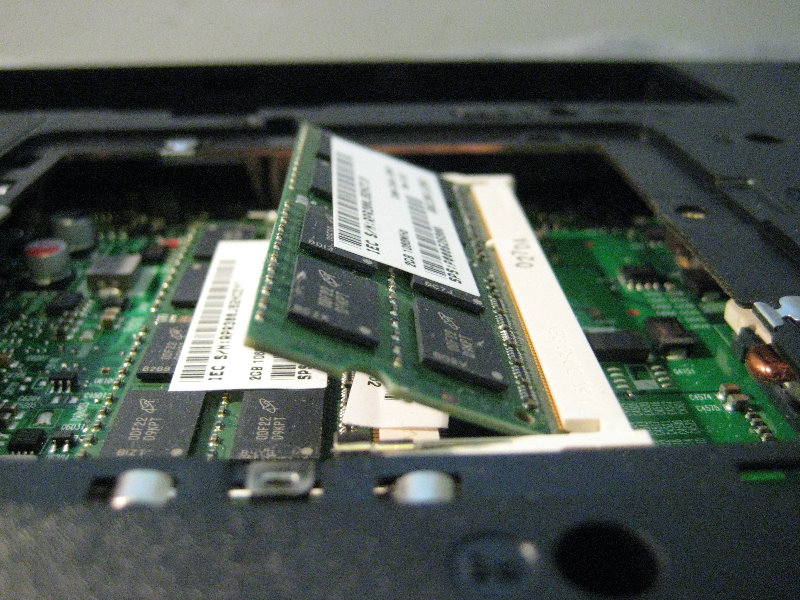 Toshiba-Satellite-A505-Hard-Drive-RAM-Upgrade-Guide-036