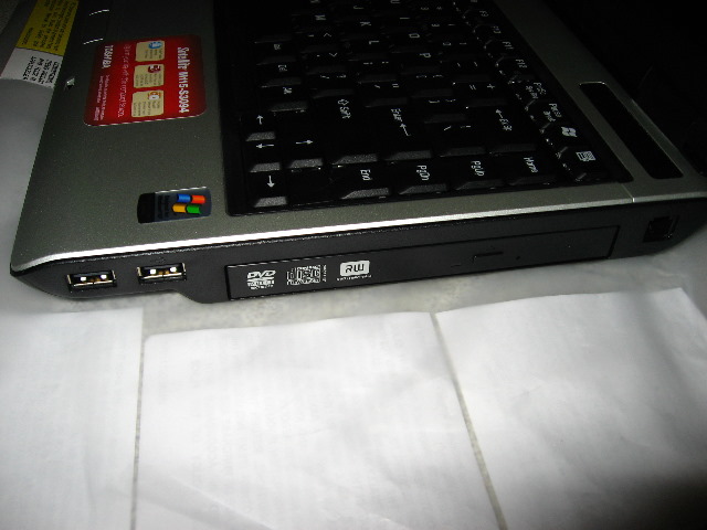 Toshiba-Satellite-M115-S3094-Laptop-Review-024
