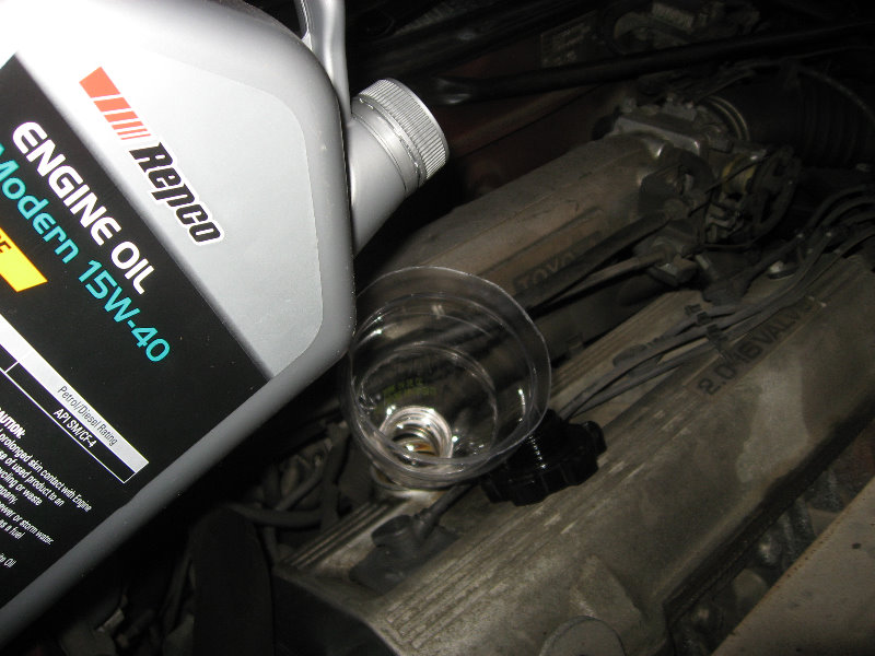Toyota-3S-FE-Engine-Oil-Change-Guide-028