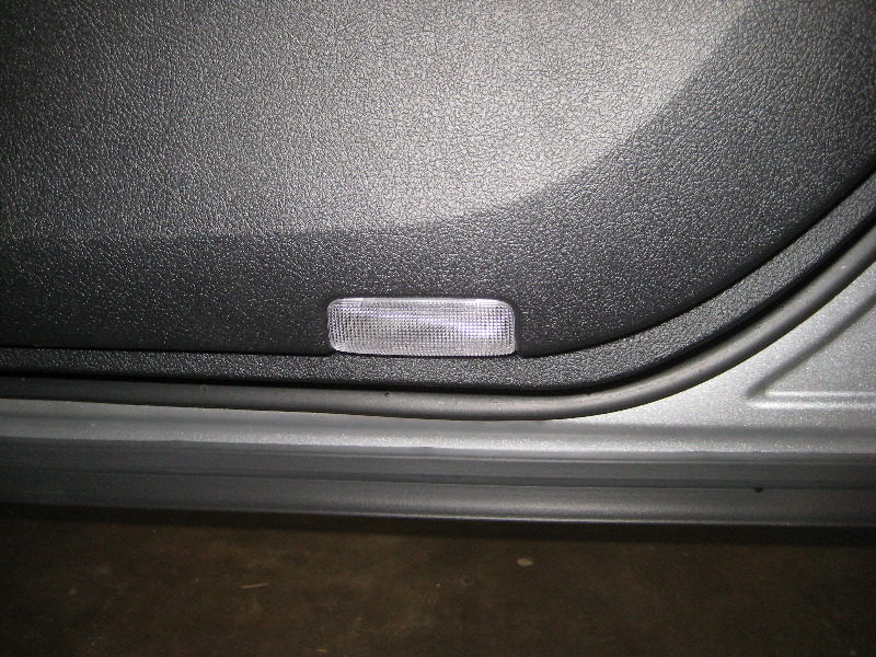 Toyota-Avalon-Interior-Door-Panel-Removal-Guide-028