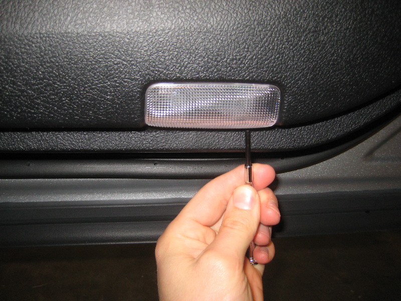 Toyota-Avalon-Interior-Door-Panel-Removal-Guide-029