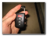 Toyota-Avalon-Key-Fob-Battery-Replacement-Guide-019