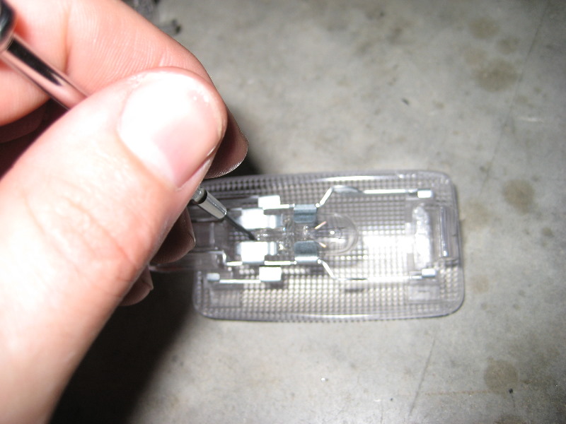 Toyota-Camry-Courtesy-Step-Light-Bulbs-Replacement-Guide-008