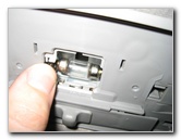Toyota-Camry-Dome-Light-Bulb-Replacement-Guide-006
