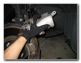 Toyota-Camry-Front-Brake-Pads-Replacement-DIY-Guide-009