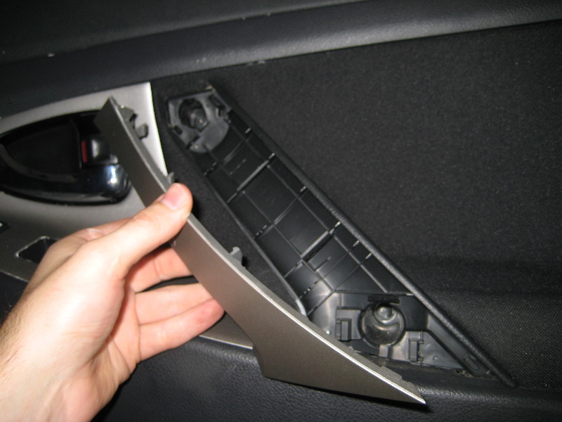 Toyota-Camry-Interior-Door-Panel-Removal-Guide-045