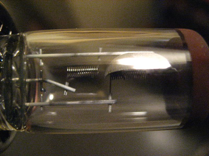 Toyota-Carina-ED-Headlight-Bulb-Replacement-Guide-015