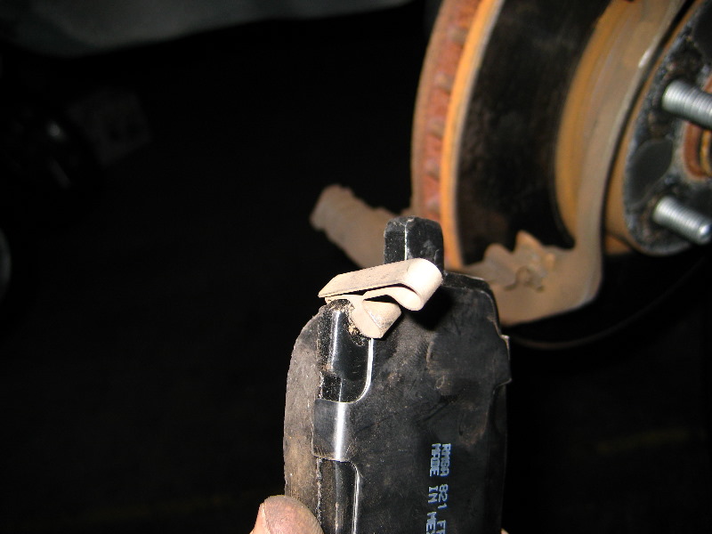 Toyota-Corolla-Front-Brake-Pads-Replacement-Guide-015