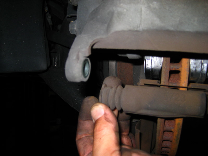 Toyota-Corolla-Front-Brake-Pads-Replacement-Guide-020