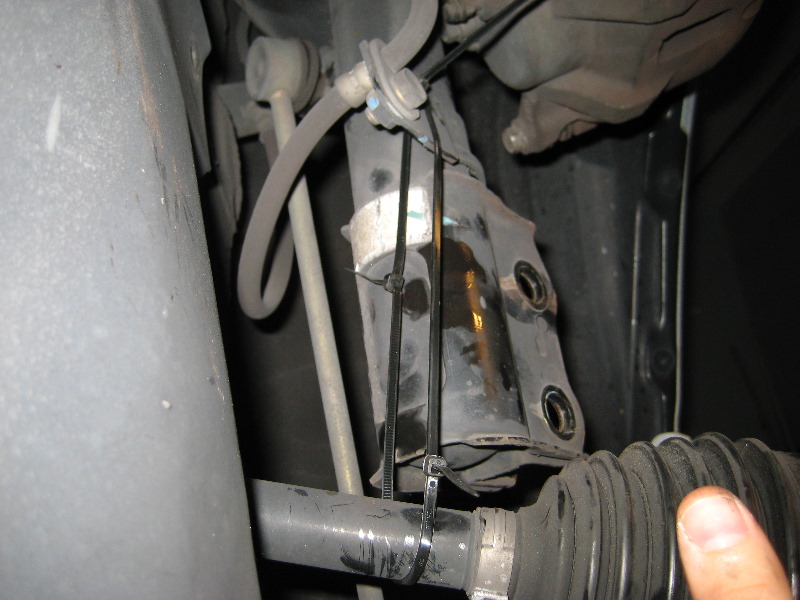 Toyota-Corolla-Front-Wheel-Bearings-Replacement-Guide-044