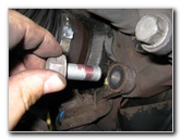 Toyota-Corolla-Front-Wheel-Bearings-Replacement-Guide-078