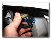 Toyota-Corolla-Headlight-Bulb-Replacement-Guide-013