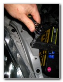 Toyota-Corolla-Headlight-Bulb-Replacement-Guide-024